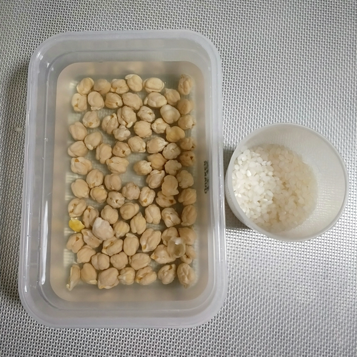 鹰嘴豆米浆的做法 步骤1