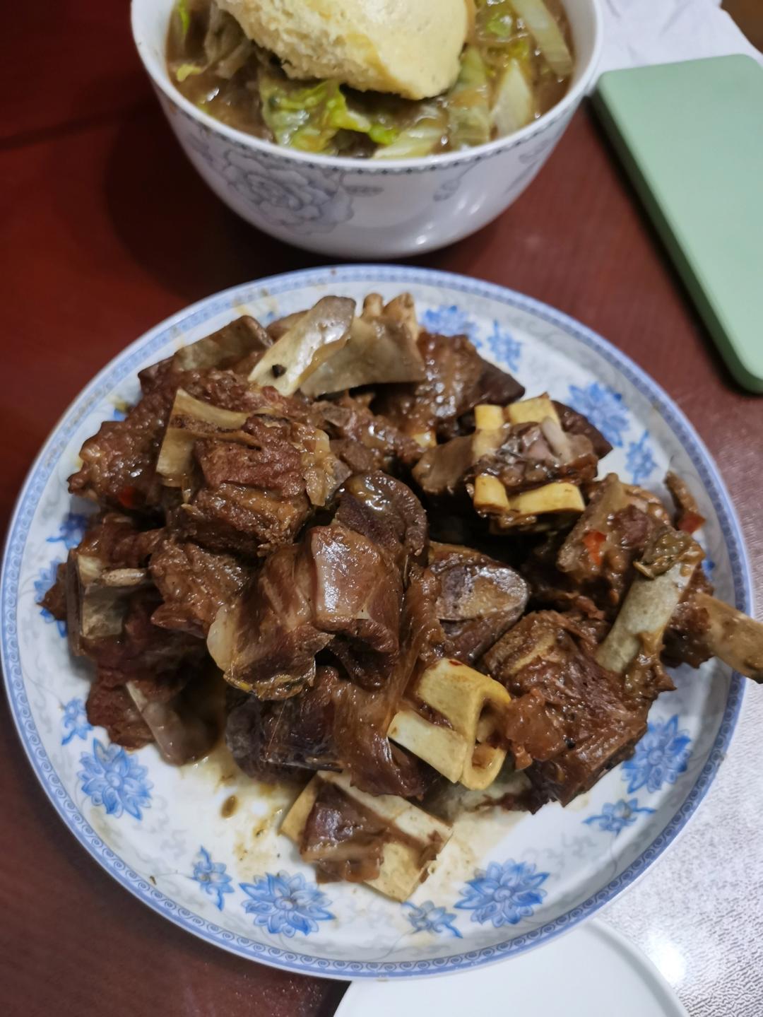 堂妈教你做红汤羊蝎子火锅