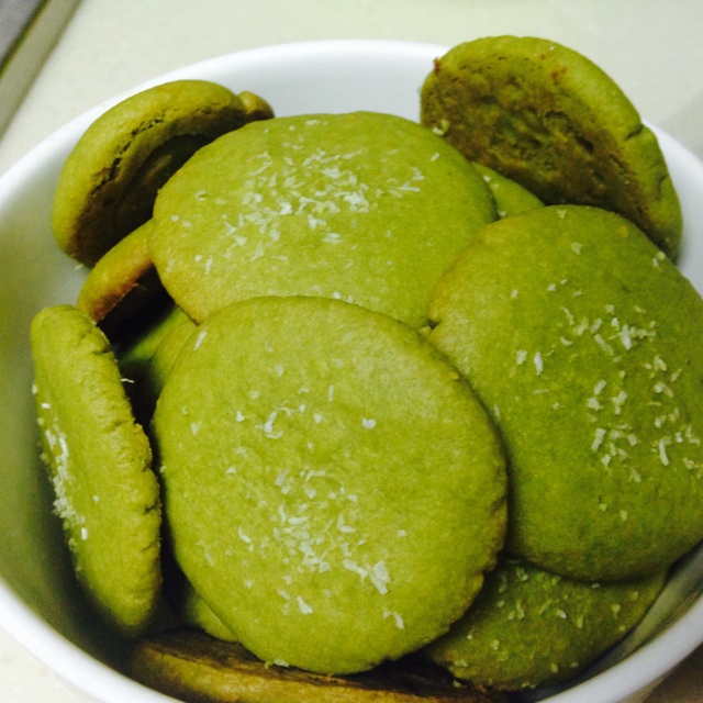 李雨霏-2做的抹茶饼干