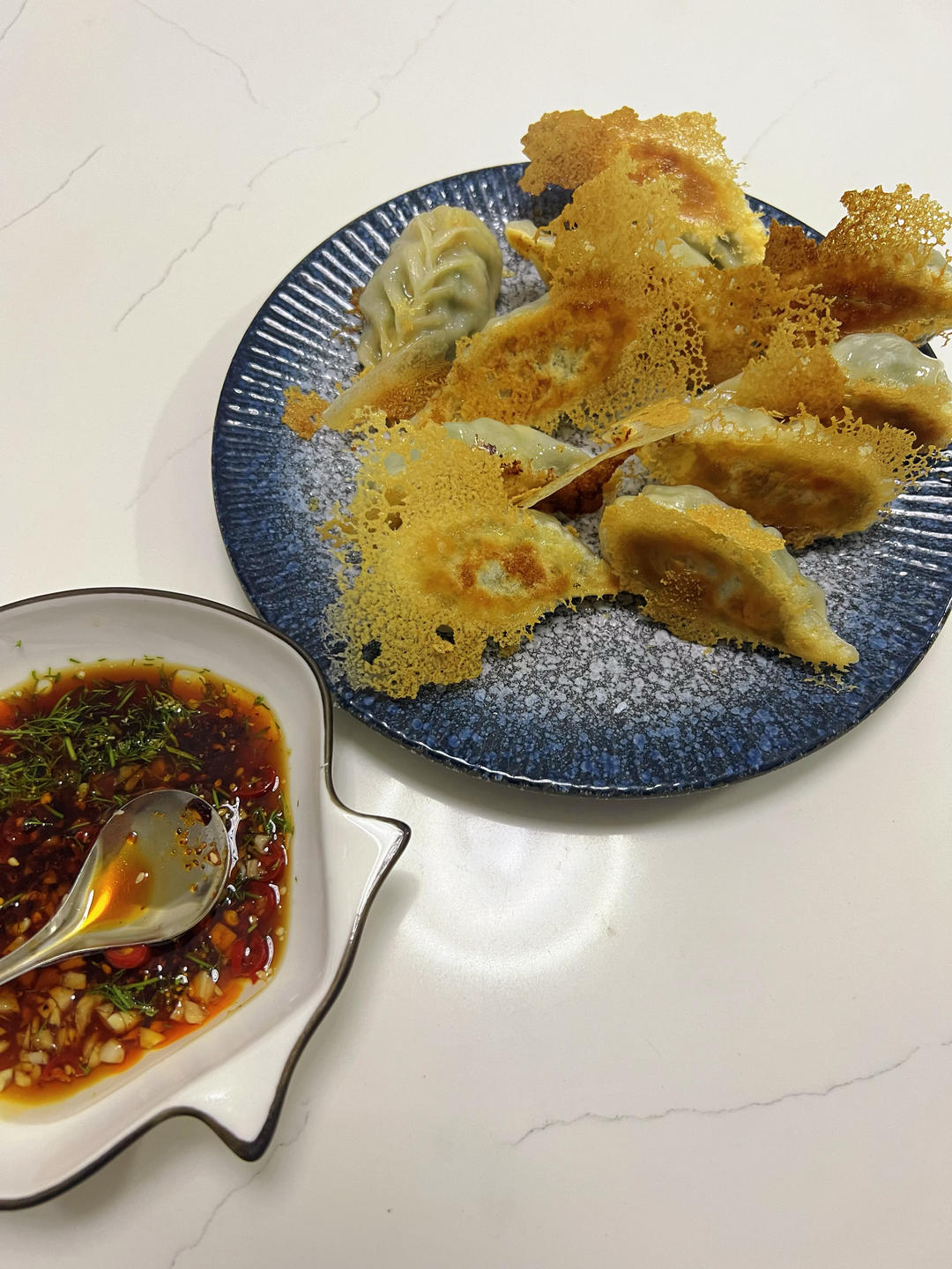 冰花蕾丝煎饺