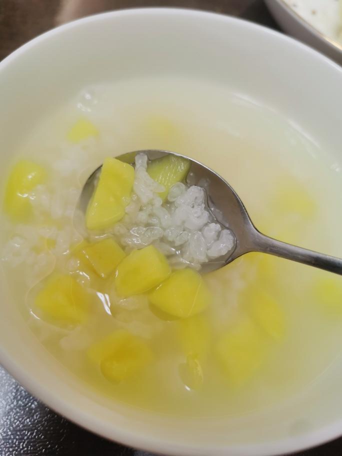 主食加营养 地瓜粥的做法