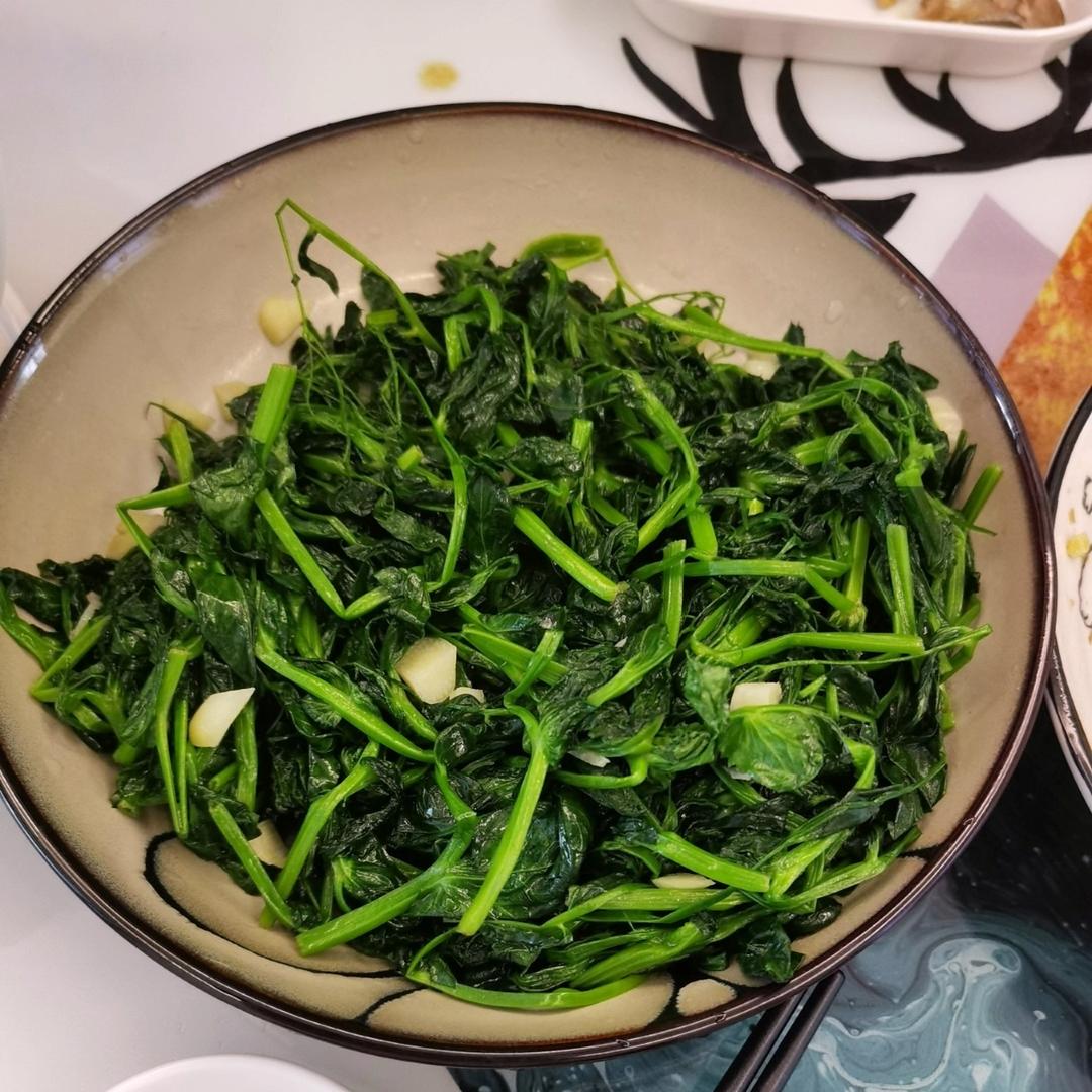 清炒豌豆苗