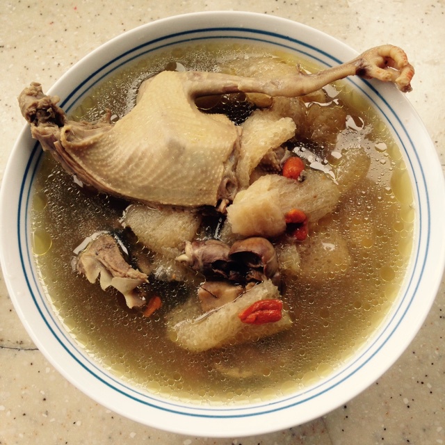 悠悠ing做的红枣枸杞乳鸽汤