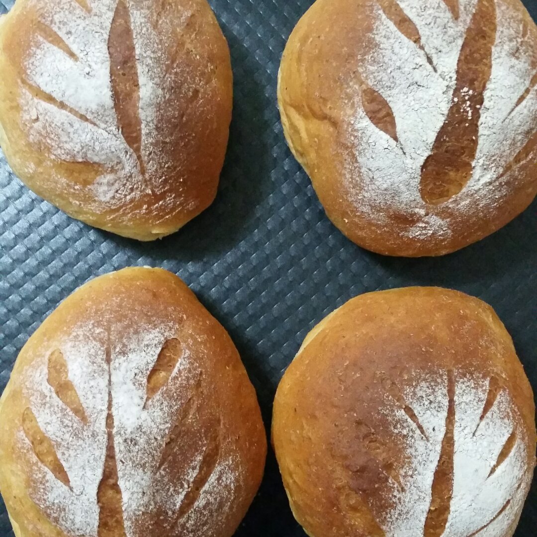 全麦红豆面包