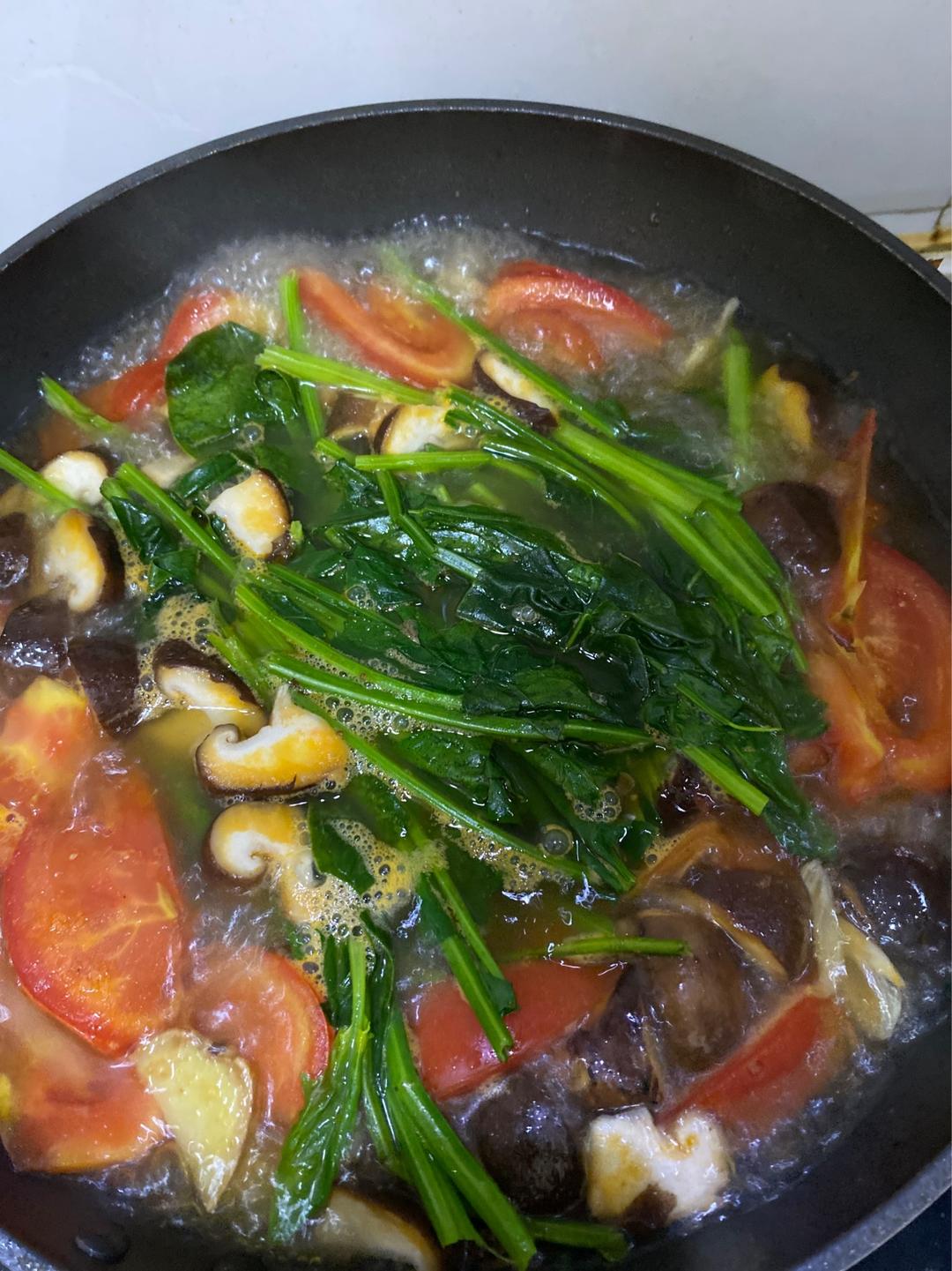菠菜鲜蔬汤