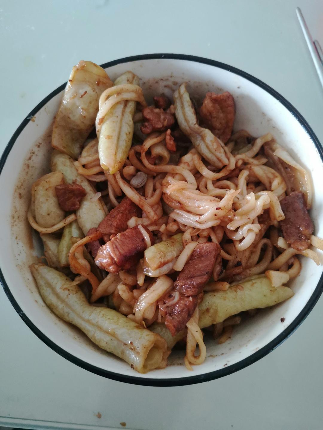 豆角焖面