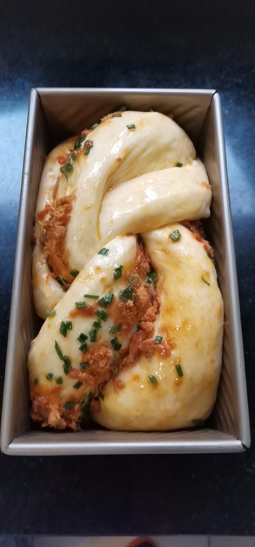 香葱肉松手撕吐司