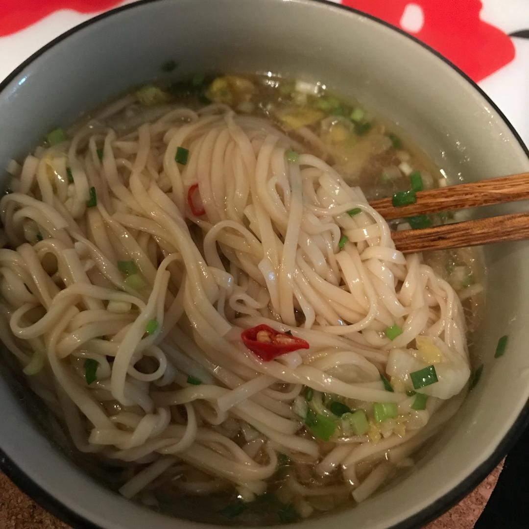 一碗热汤面