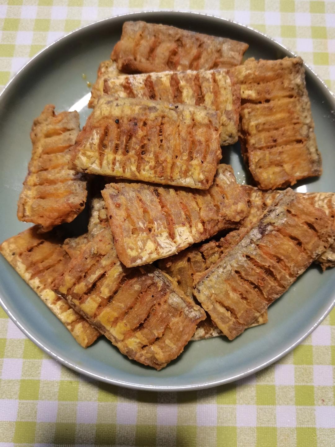 酥酥斑马纹带鱼（香酥椒盐炸带鱼）