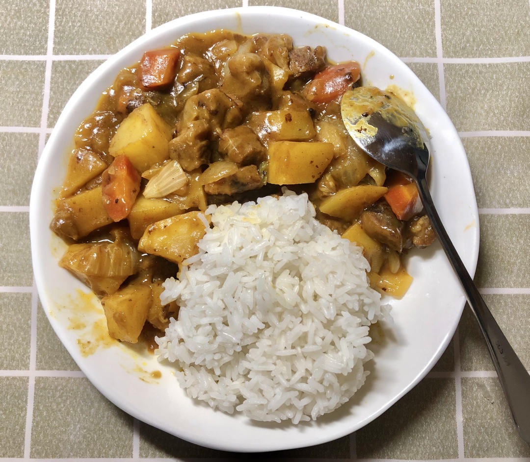 咖喱土豆牛腩