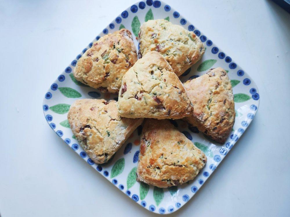 超级好吃的咸味司康Savoury Scones