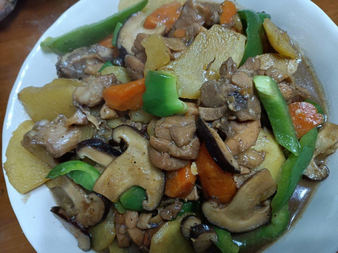 好吃到原地爆炸的黄焖鸡