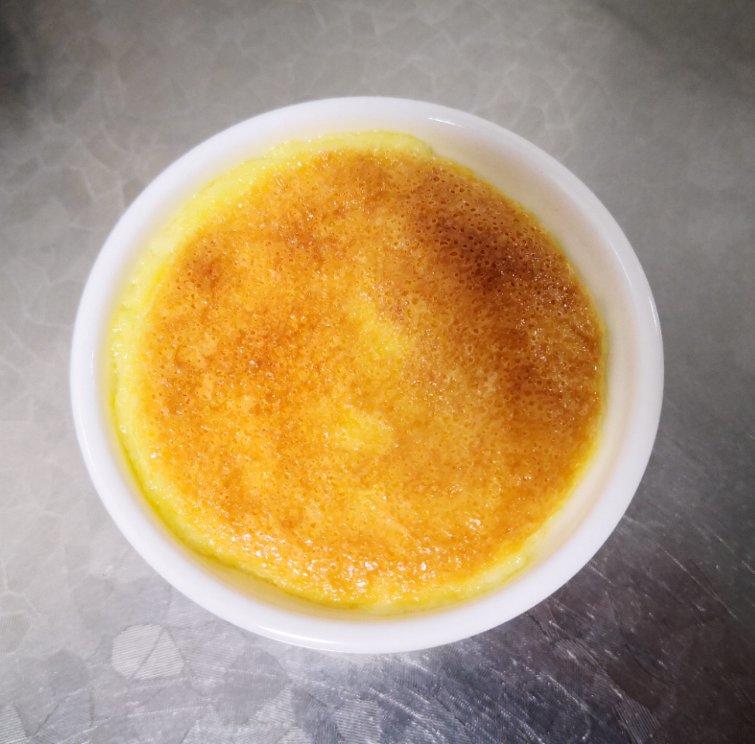 CRÈME BRÛLÉE 法式烤布蕾（焦糖布丁）