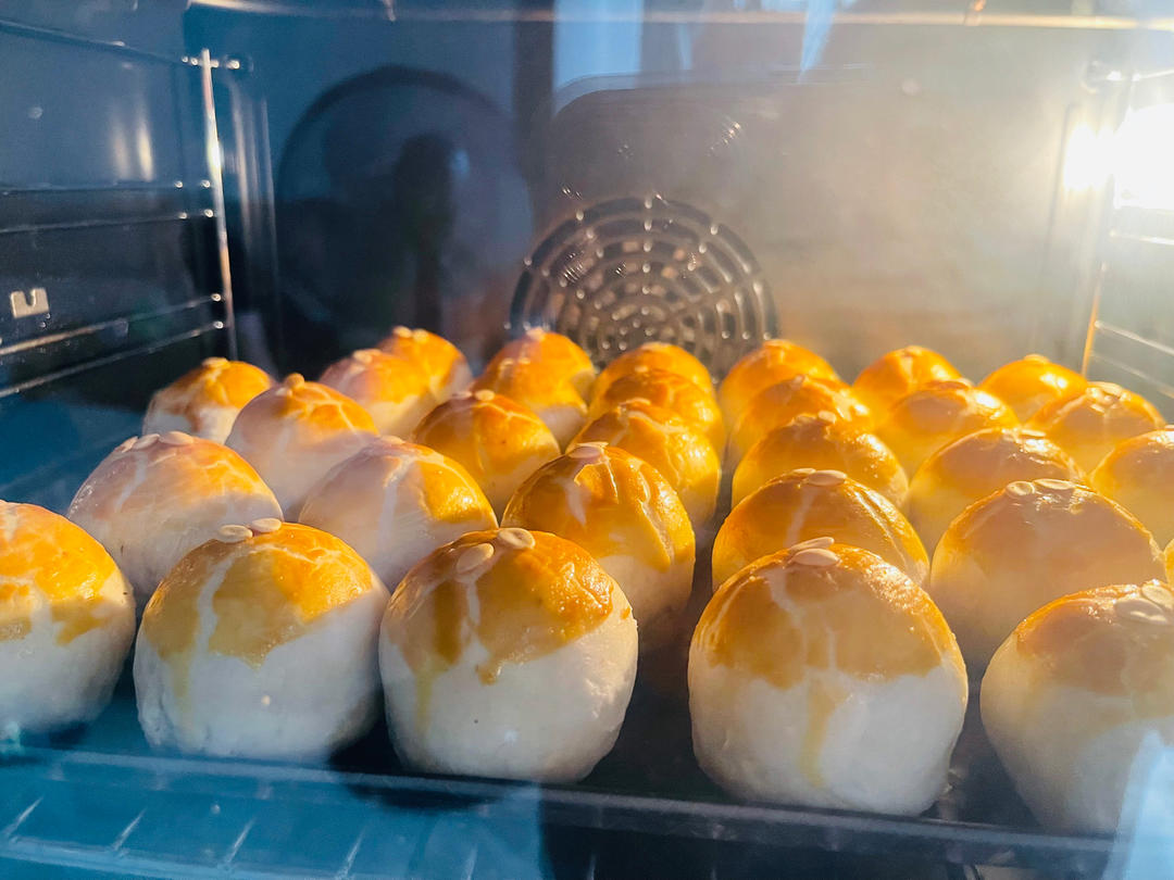 免揉免松弛超快手不破酥不混酥的蛋黄酥—新手一看包会