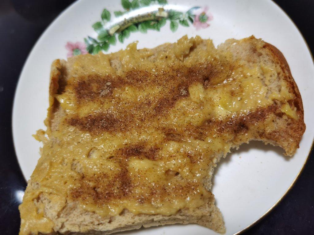 香蕉泥花生酱三明治（我的食欲稳定器）| 健康·三餐