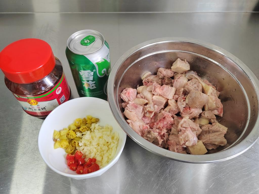 香辣啤酒鸭（含泡椒）的做法 步骤2