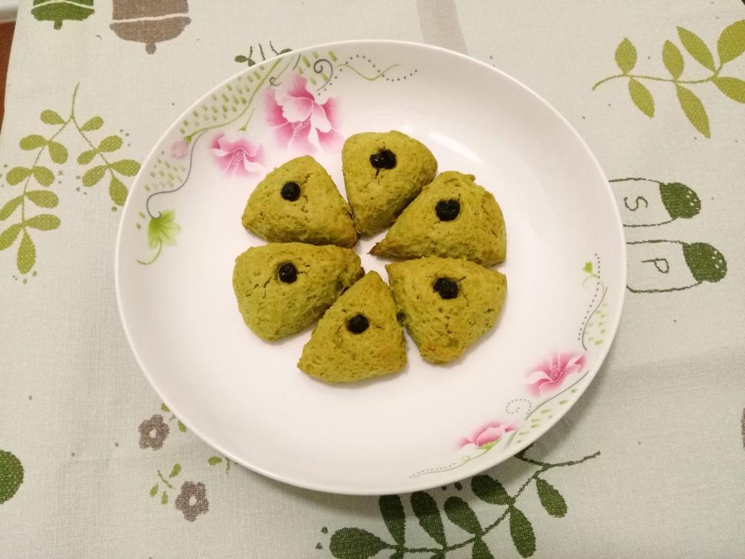 【视频】3分钟 奶油司康Scone(可能是世界上最快手的司康) 消耗淡奶油～