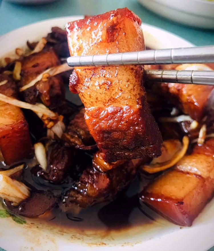 快手金蒜红烧肉