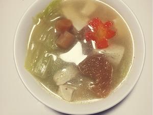 干贝竹荪翡翠白玉汤的做法 步骤1