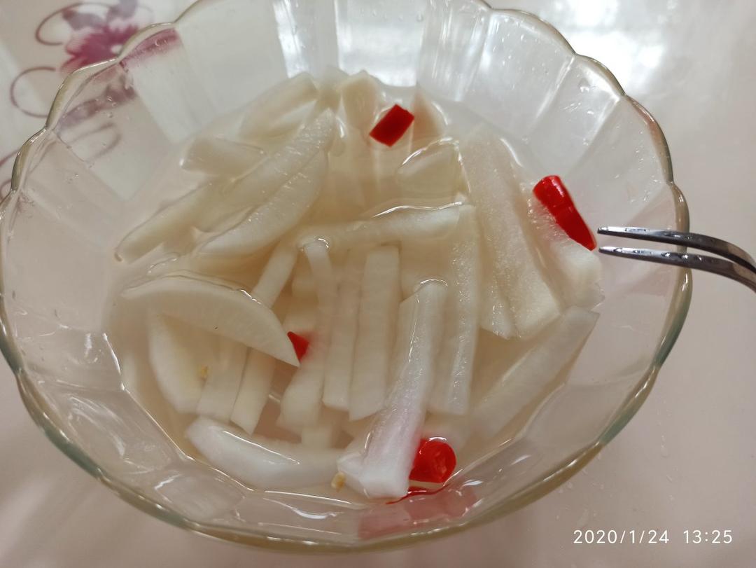 腌制酸萝卜