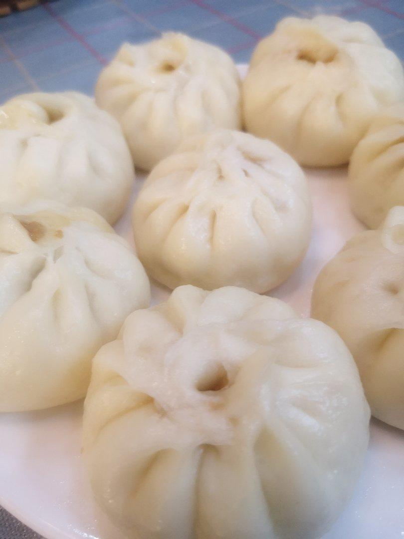 给姐妹写的杭州小笼包详细食谱（含包包子手法视频）