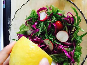 夏日清凉蔬菜沙拉～的做法 步骤3