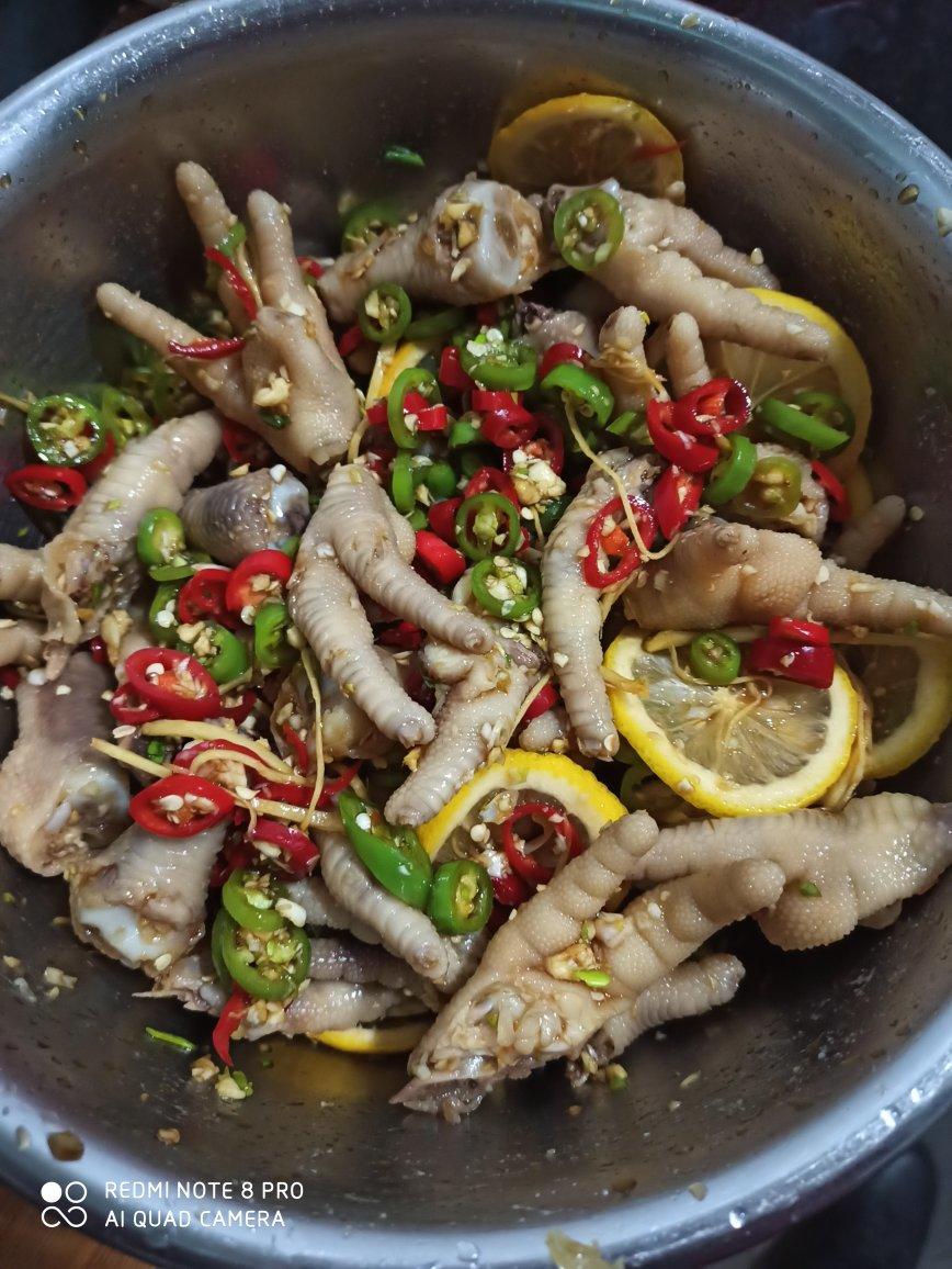 停不下来的秘制凉拌鸡爪