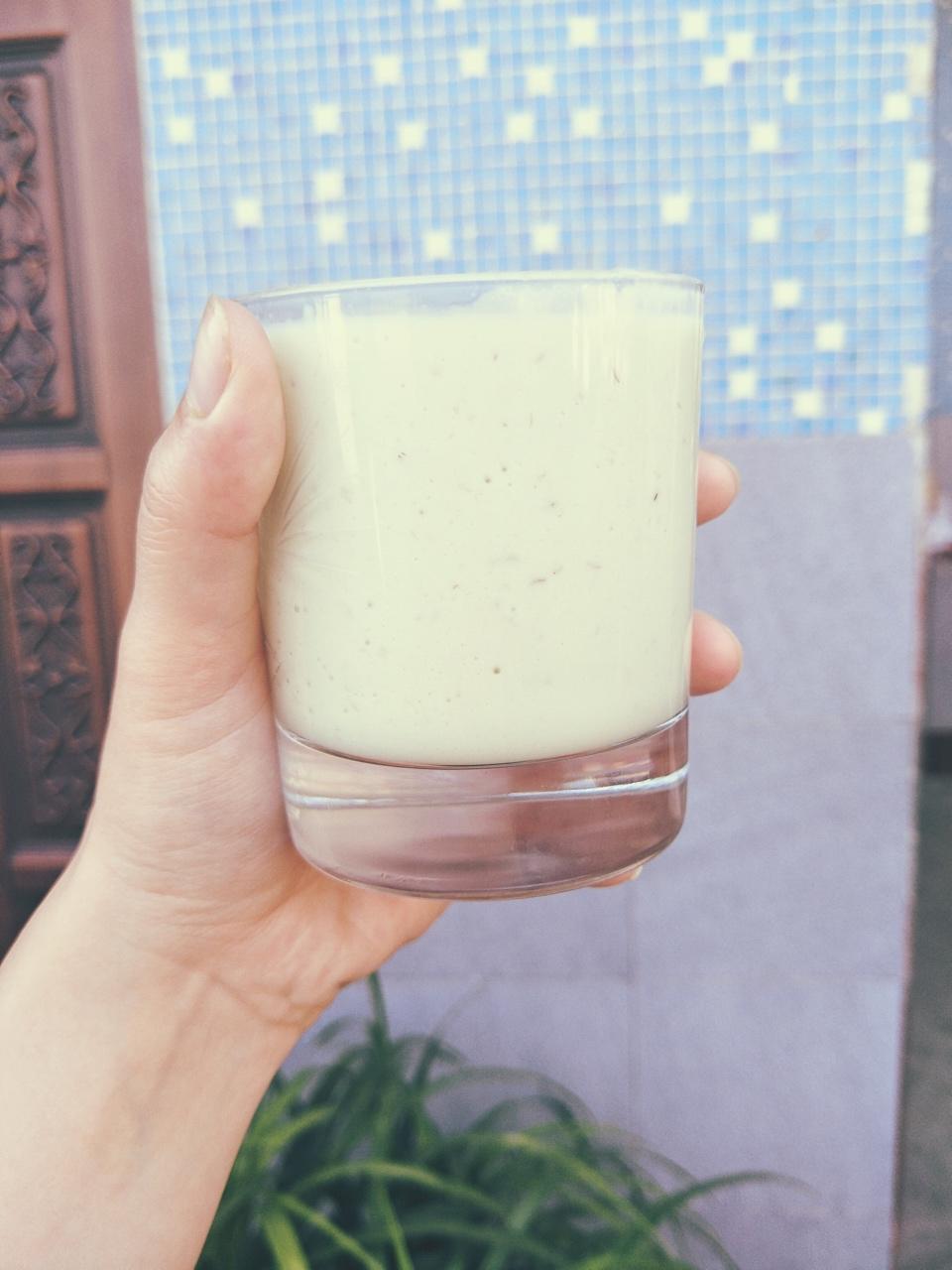 牛油果香蕉奶昔