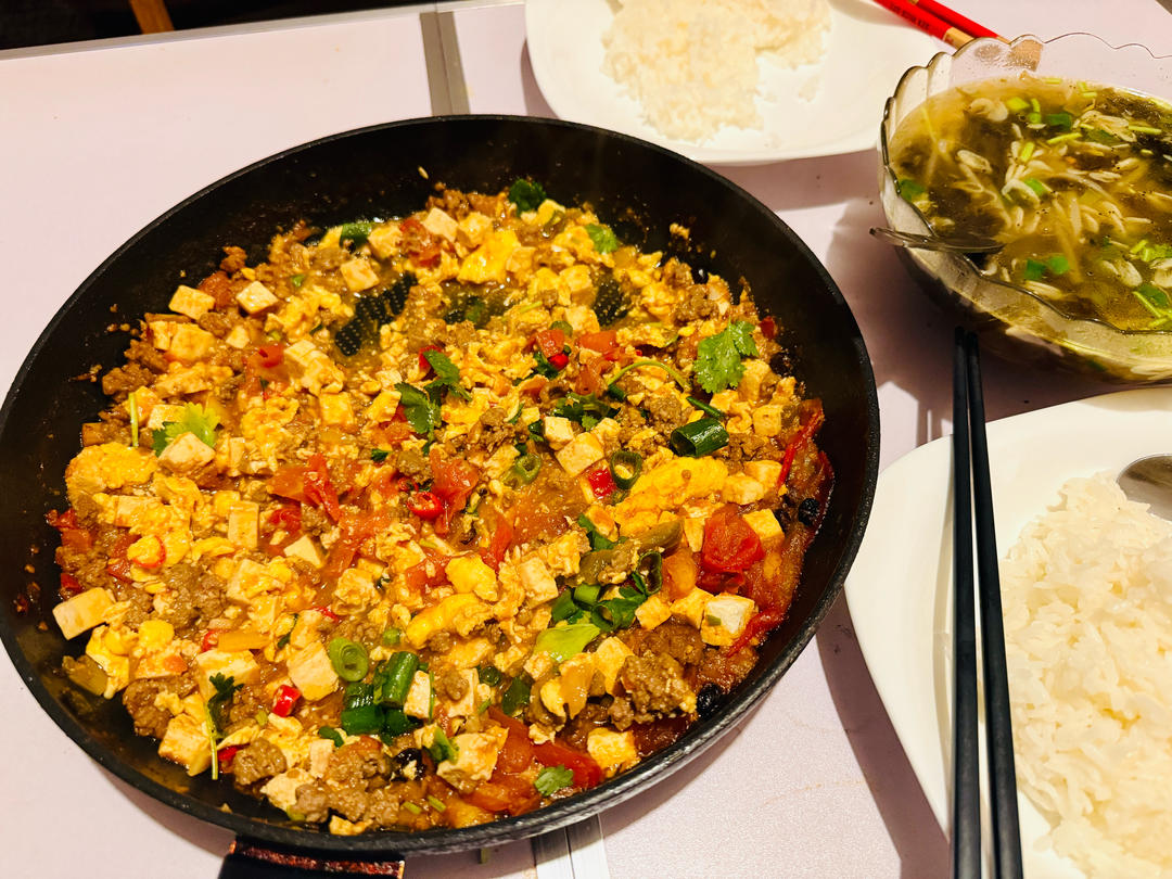 酸甜浓郁～超开胃🔥番茄滑蛋牛肉饭
