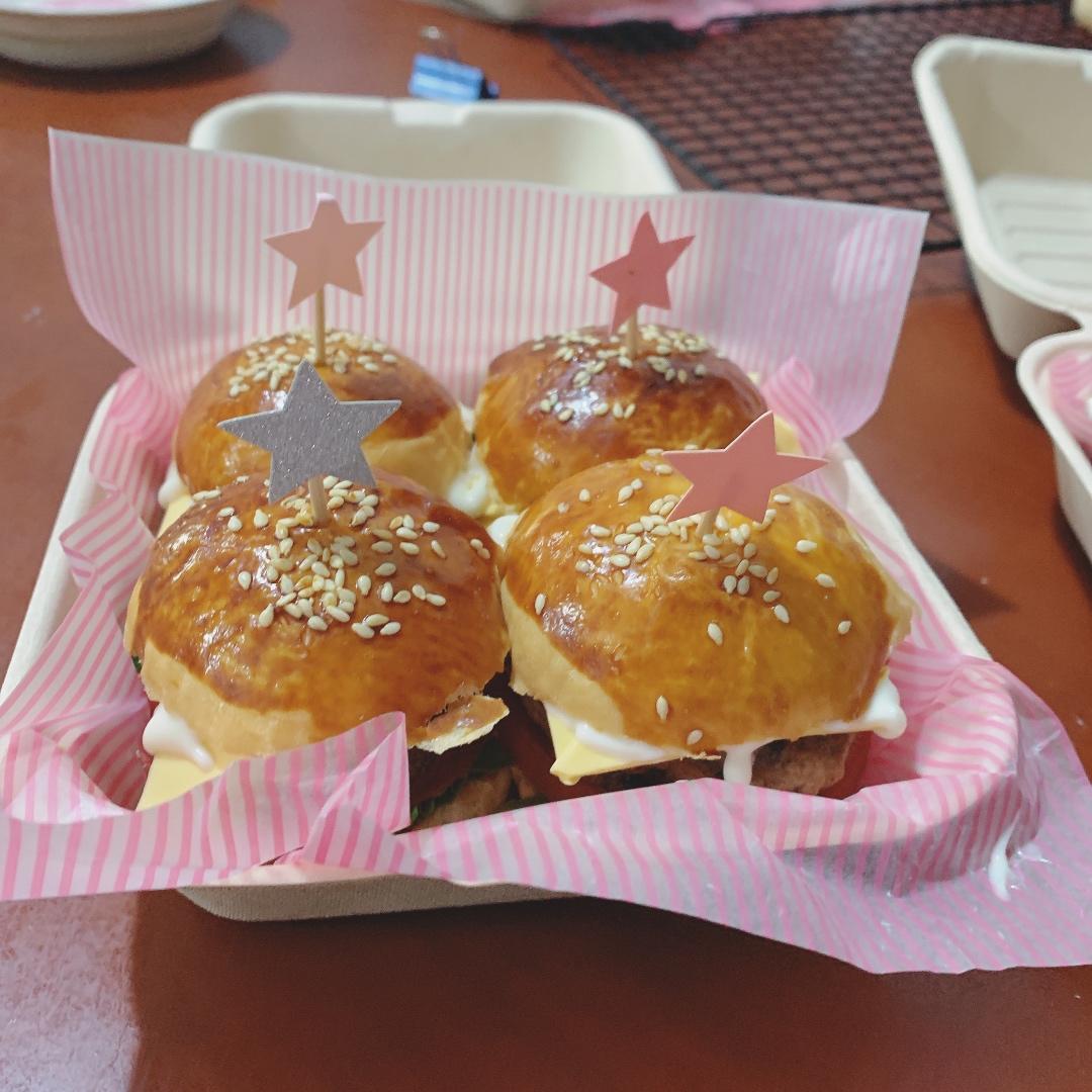 芝士牛肉苹果迷你汉堡