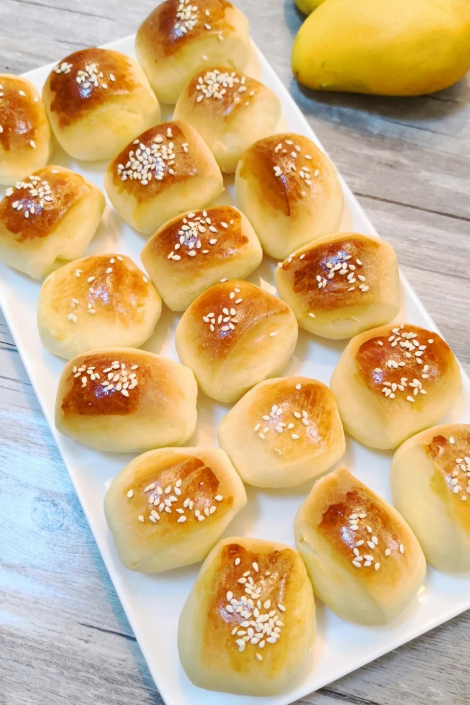 胡萝卜奶油小面包