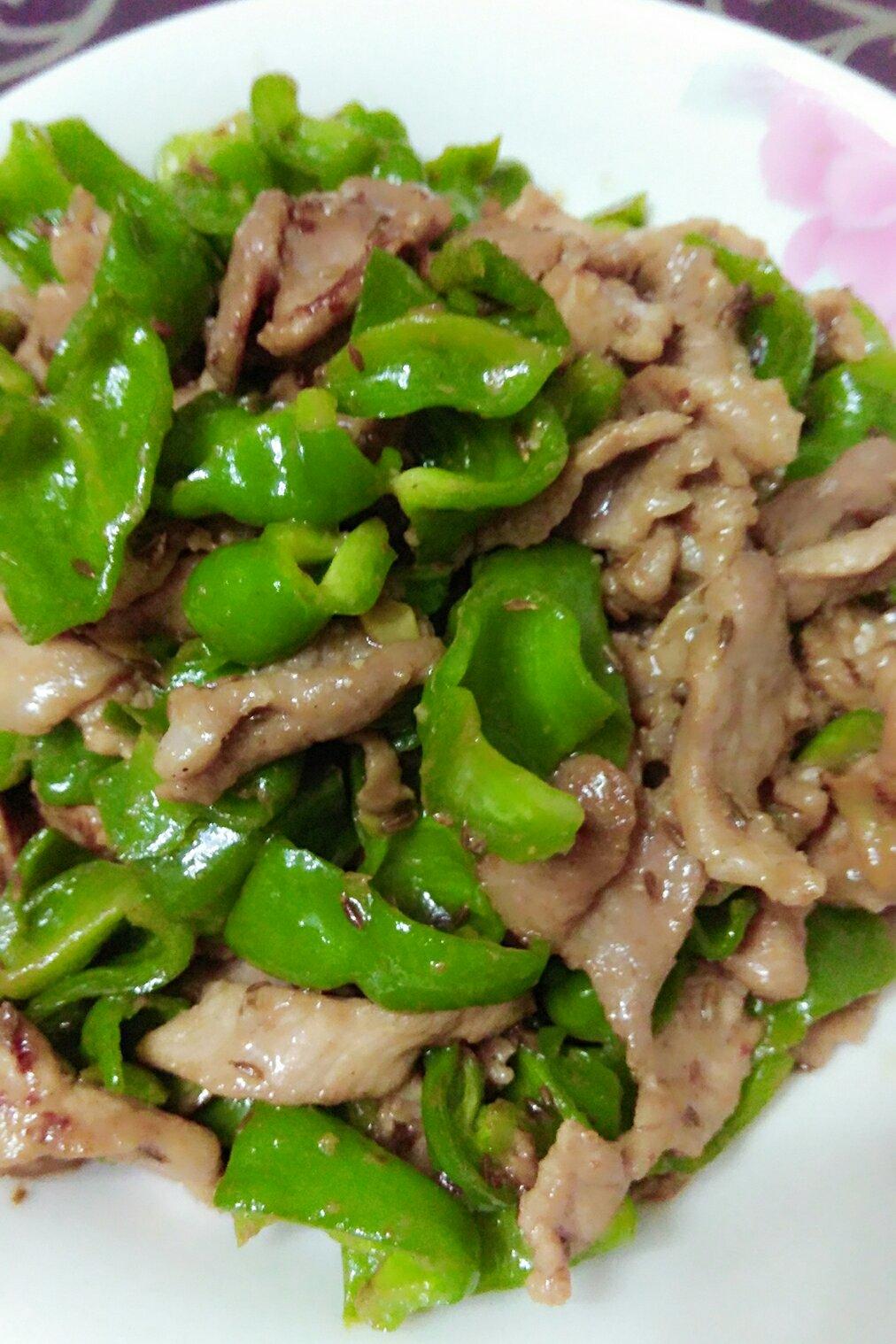 牵shou←做的孜然青椒炒肉