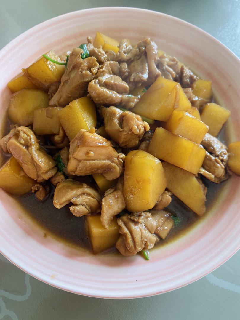 霹雳玫瑰做的红烧土豆炖鸡块鸡腿