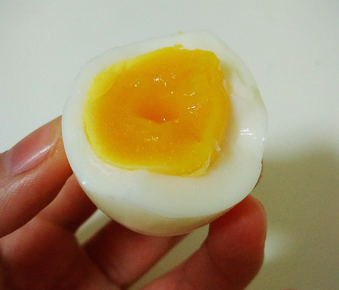 比溏心蛋熟一点的水煮蛋