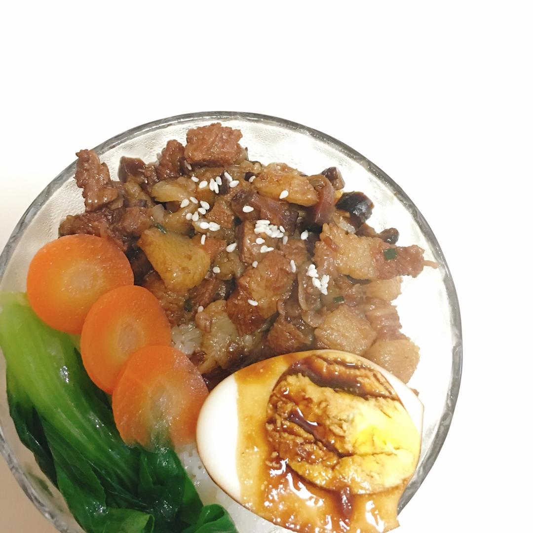 【卤肉饭】