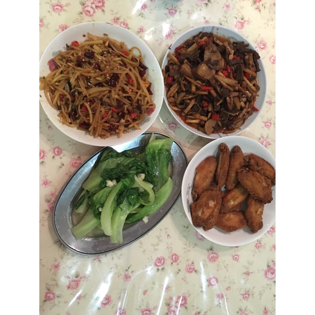 香脆辣味炸鸡翅