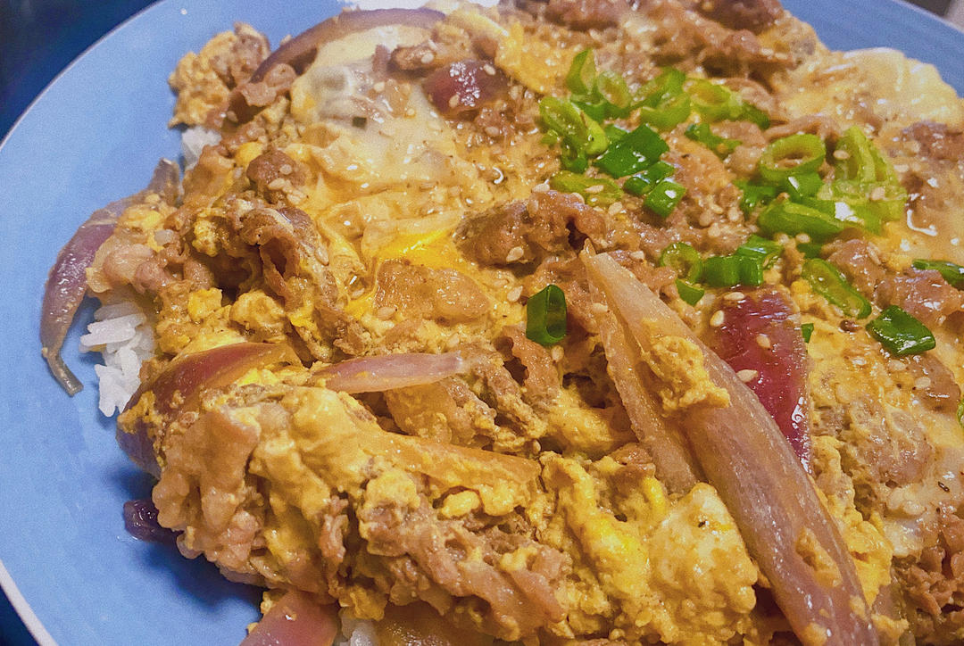 【搬运】抱蛋肥牛饭（原Po知乎：添饭小哥哥）
