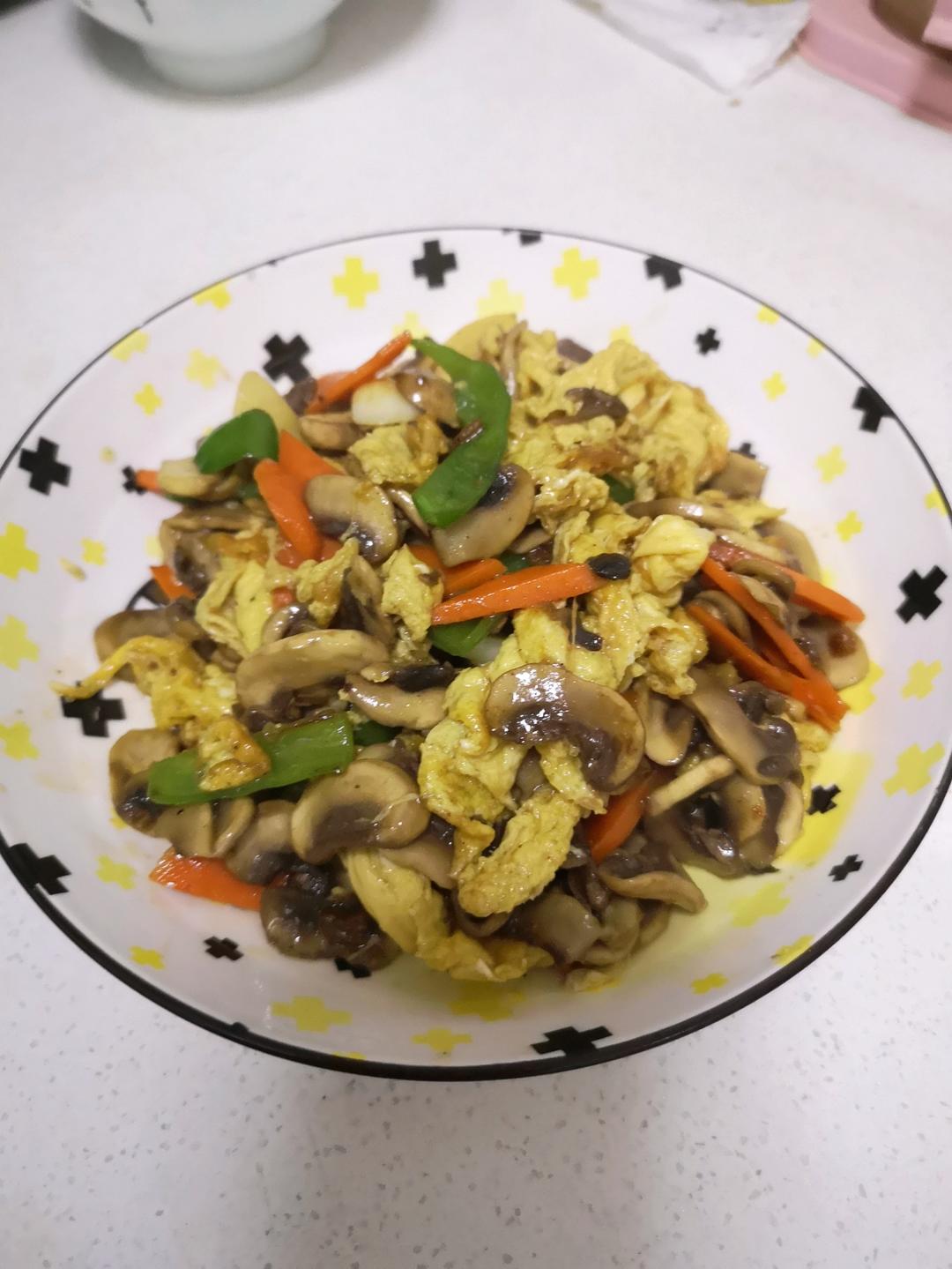 青椒口菇炒鸡蛋