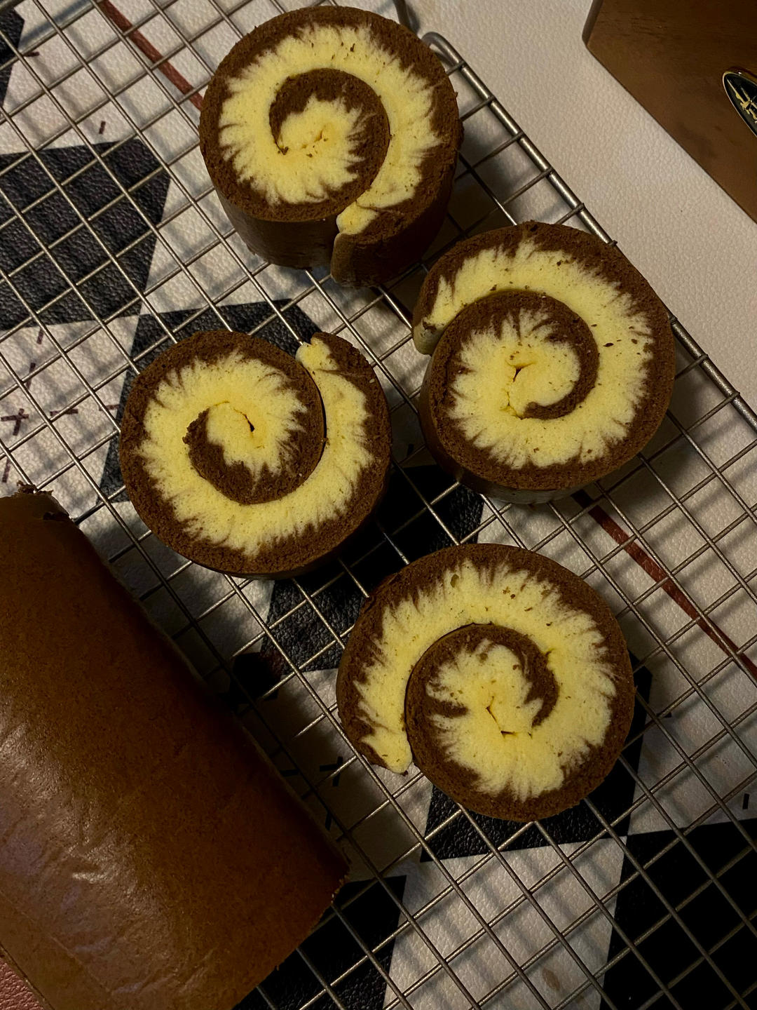 可可旋风蛋糕卷（视频）