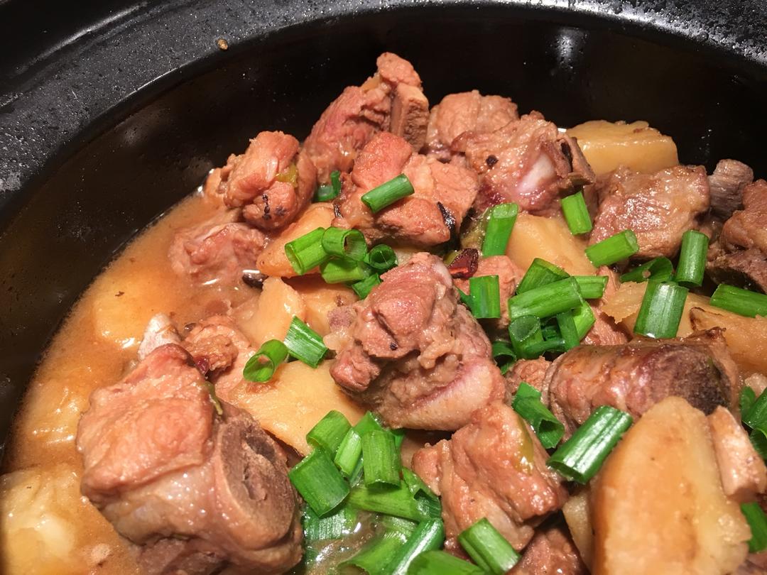 土豆烧排骨