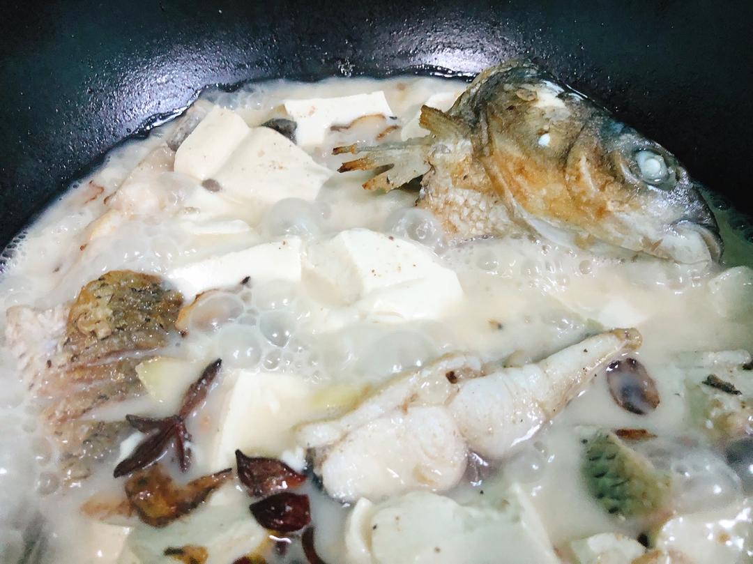 草鱼炖豆腐