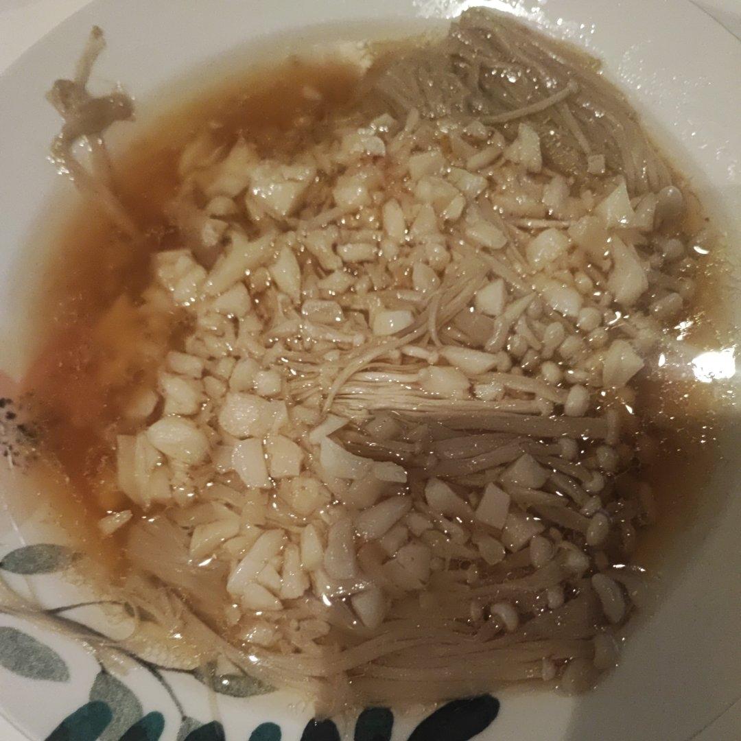 蒜蓉蒸金针菇