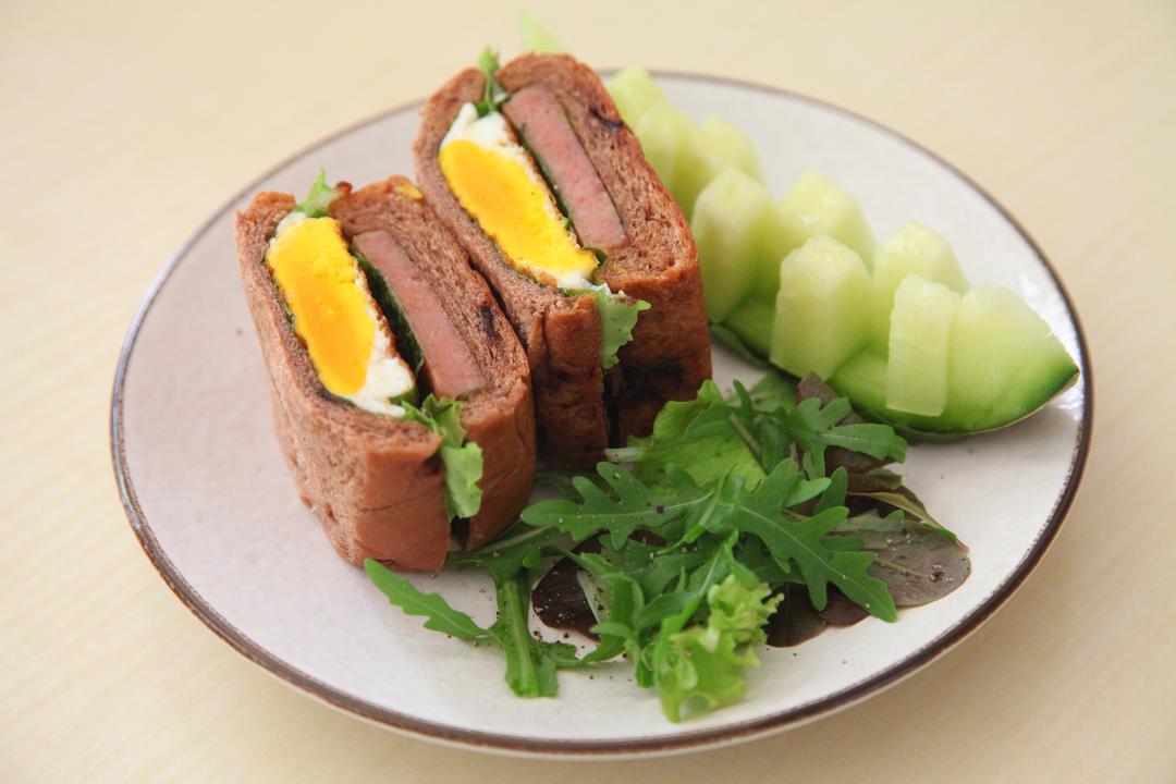 快手早餐三明治的做法