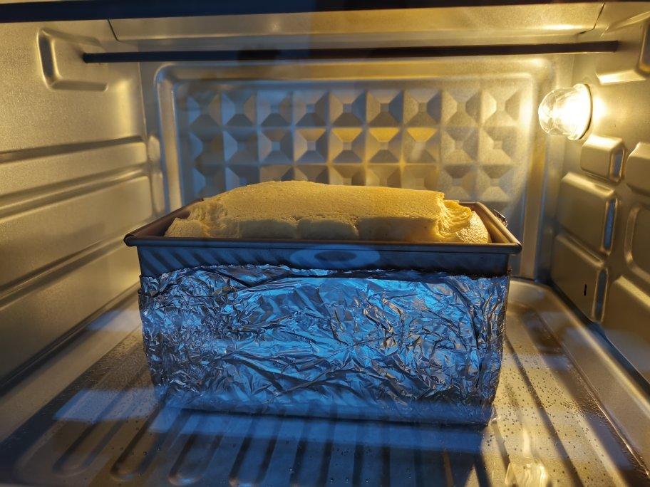 「柯基抖臀」芝士味古早蛋糕