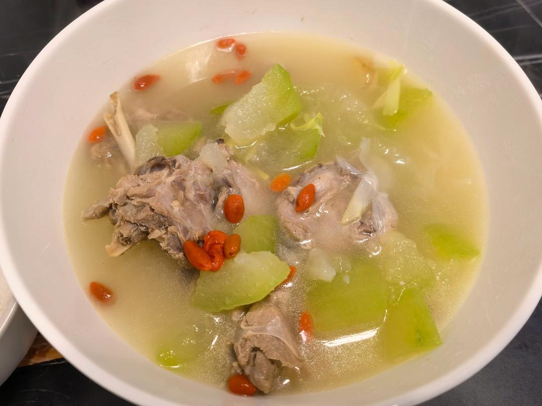 鸭腿冬瓜汤