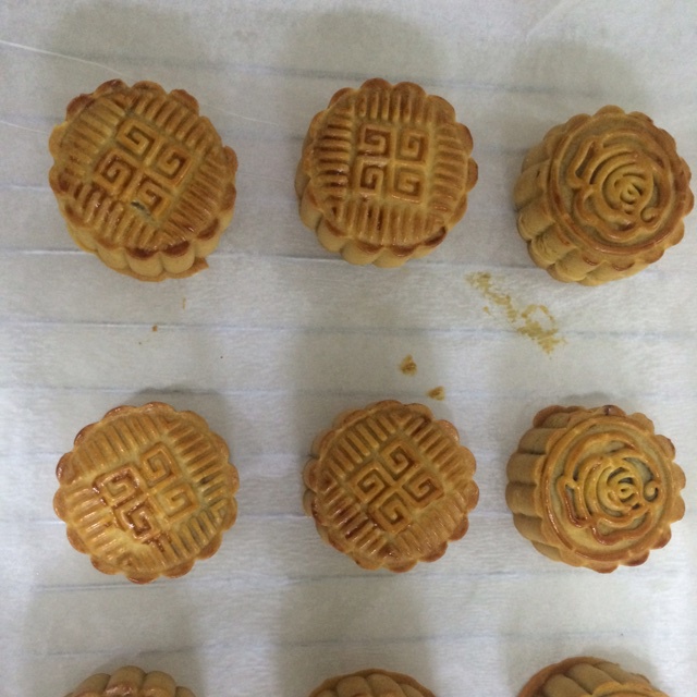 广式豆沙月饼