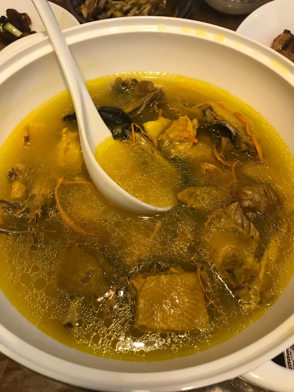 虫草花鲍鱼煲鸡汤