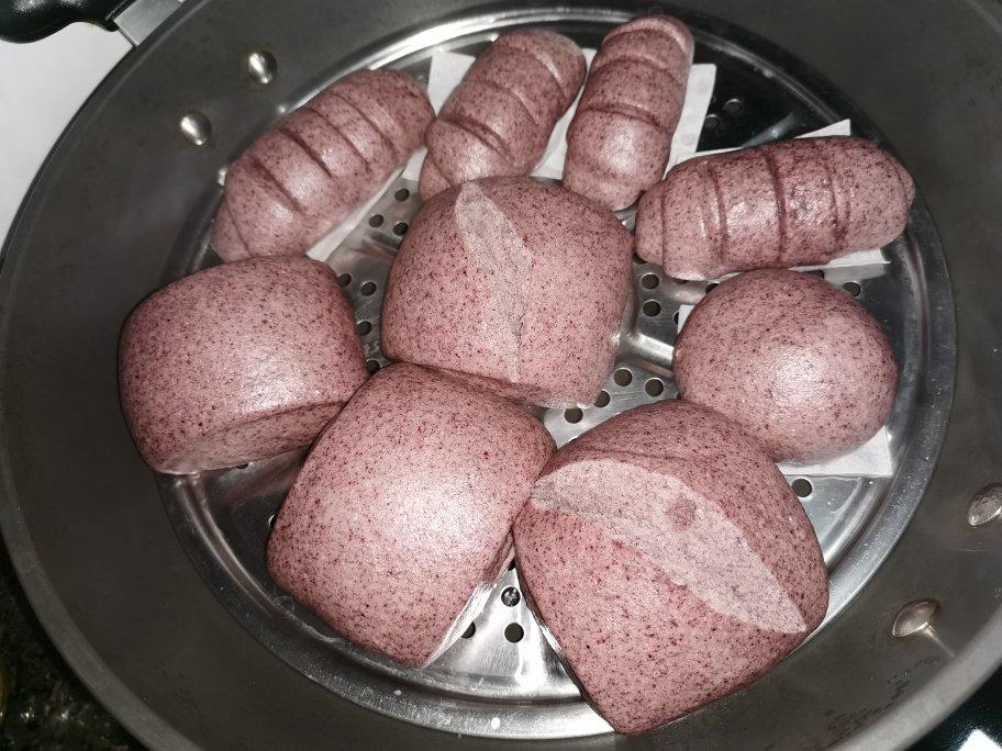 黑米粉刀切馒头