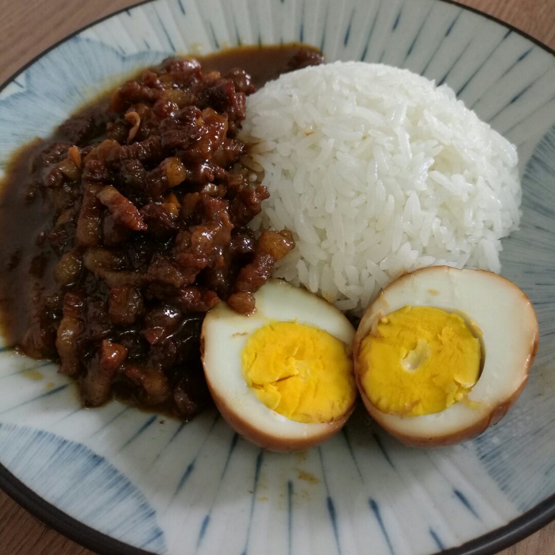 洋葱酥卤肉饭