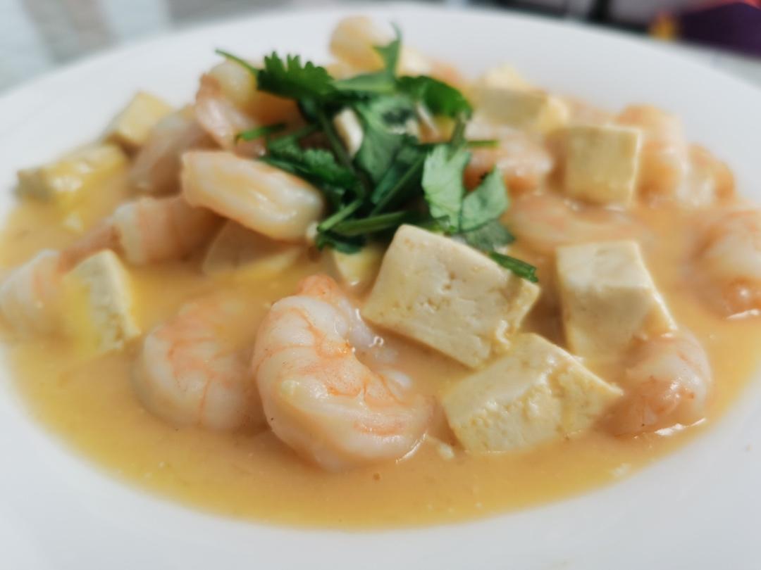 咸蛋黄虾仁豆腐羹